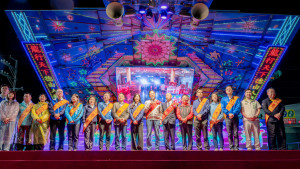 桃園市長張善出席「桃園龍德宮9天8暝徒步遶境活動起馬晚會」。