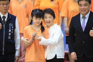 今年表揚多位模範生展現克服逆境與終身學習的卓越精神