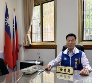 桃園市議會國民黨團總召徐其萬議員。