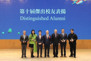 朝陽傑出校友。林重鎣