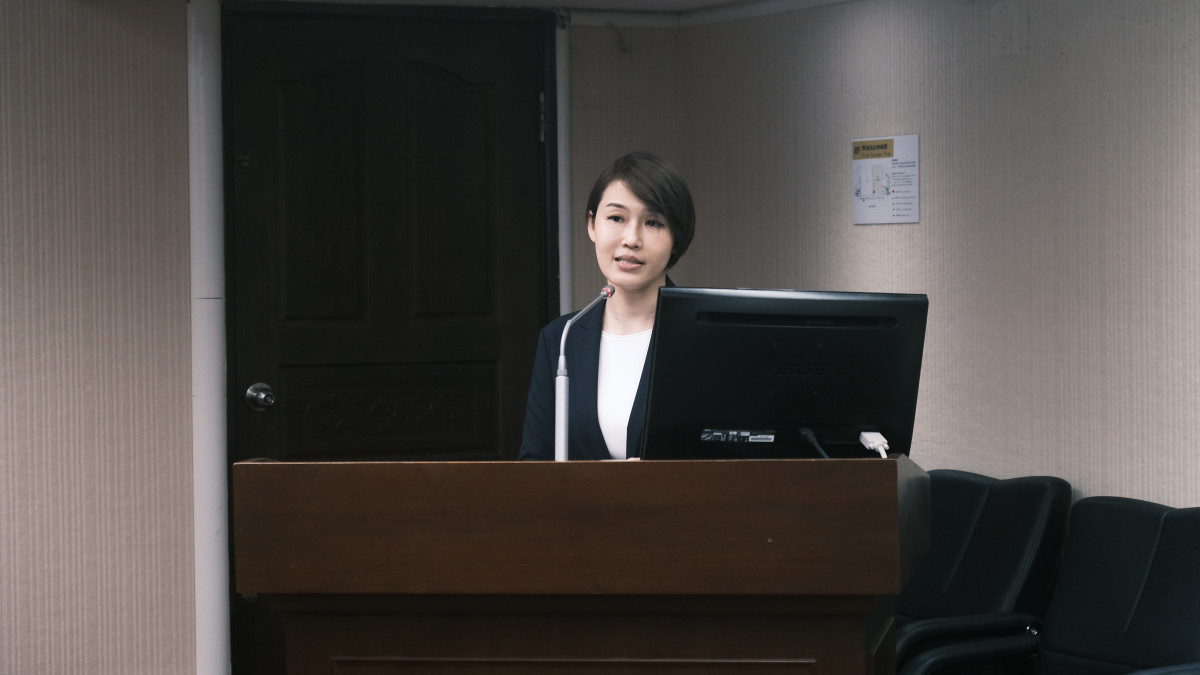 潘怡伶理事長建議應透過衛教宣導提升疾病認知，並穩定治療改善患者肺功能。