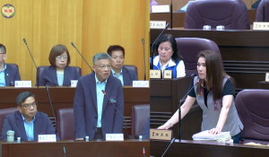 謝美英要求中壢區公所應針對松勇二街之建物進行「松嶺里市民活動中心」正名程序，避免行政資訊混淆造成民怨。