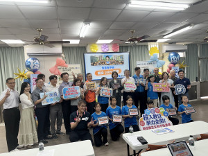 南投縣今年做到生生有平板。（記者扶小萍攝）