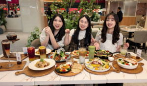成真咖啡將自5月1日起推出一系列強檔開幕活動。開幕首週，凡消費滿額即可獲贈濾掛咖啡。