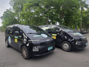 屏東小黃公車里港線5月起拆2線營運　直達醫療院所更便利（圖／屏東縣政府提供）