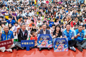 桃園市副市長王明鉅出席「2026桃園市中壢區親子藝術校園巡演活動」。