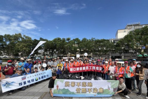 環保局於湖口鄉信義村宣導不落地政策。