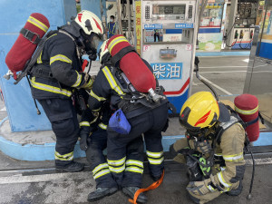 加油站實兵演練上場！　基隆強化油類火災搶救能力
