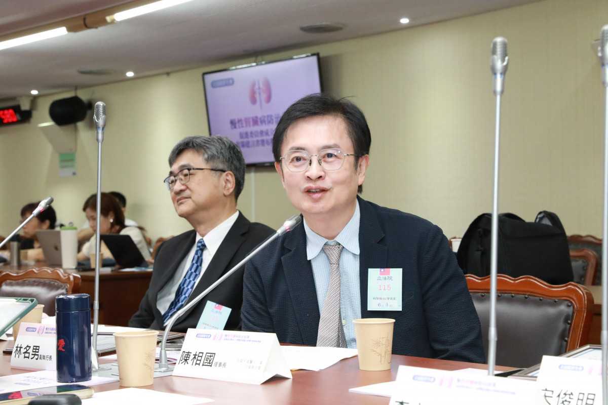 中華民國醫師公會全國聯合會理事長陳相國醫師表示，基層醫療是慢腎早期發現與長期管理的重要入口，應建立基層與專科清楚分工及轉銜機制，並成立專責單位監督。
