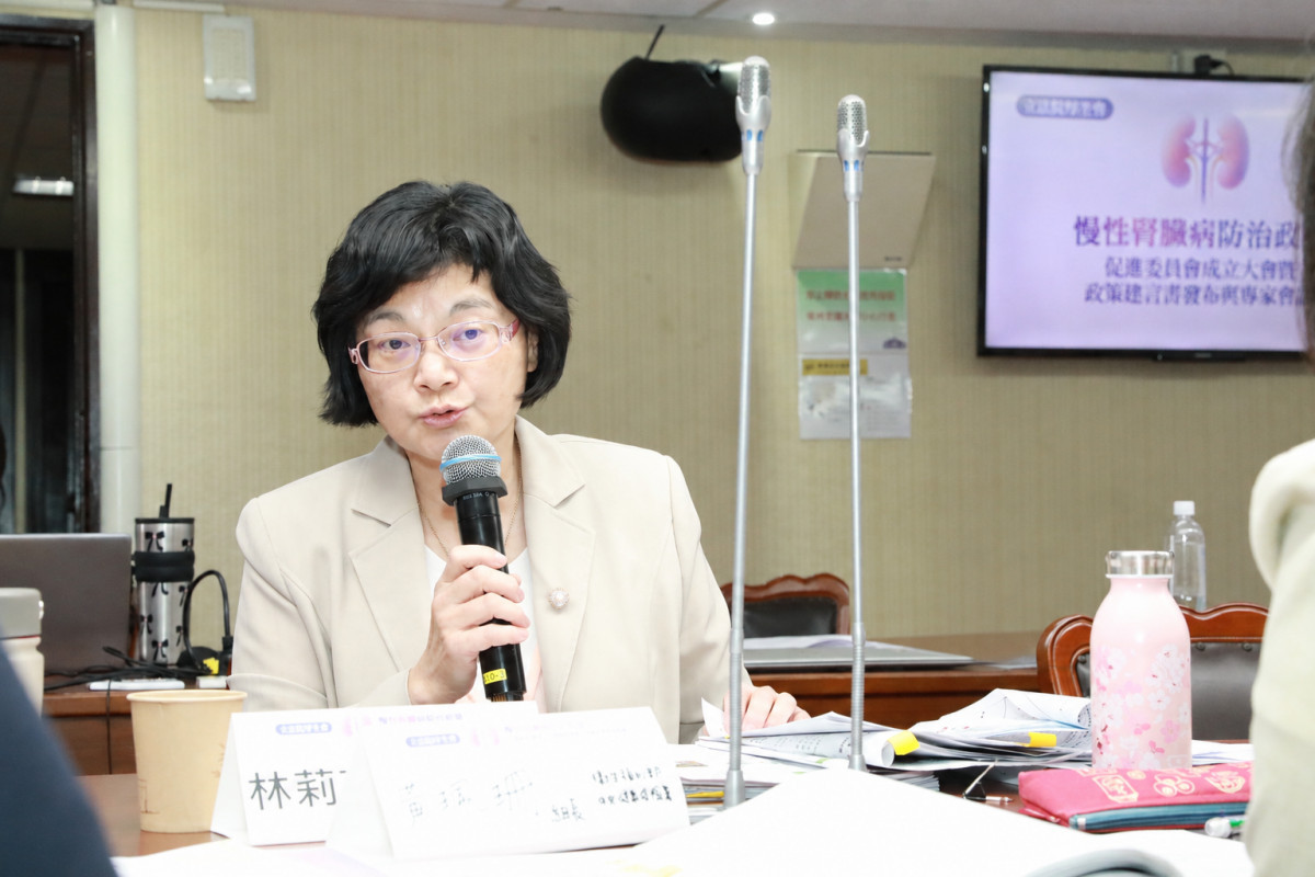 衛生福利部國民健康署副署長林莉茹表示，政府持續優化成人預防保健服務，結合腎功能檢測與「腎病識能卡」，強化慢性腎臟病早期發現、轉介管理與自我健康管理。
