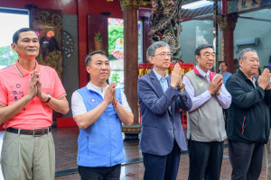 王明鉅副市長出席「頭重溪三元宮慶祝五穀爺聖誕平安福宴」。