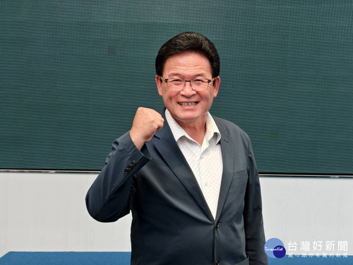 邱建富宣布參選彰化縣長，強調參選到底，爭取中間選民支持。圖／記者鄧富珍攝