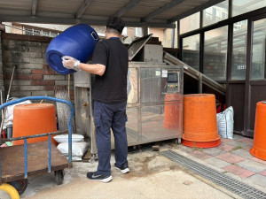 桃園市政府環保局率全國之先推出「商用廚餘機補助計畫」，以協助大型餐飲及團膳業者提前因應政策轉型。