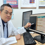 心臟內科曾敏昇醫師透過心電圖揪出布魯格達氏症候群，當心臟肌肉裡的鈉離子通道不正常放電，導致發出的電訊異常，會出現致命性心搏過速與心跳異常。