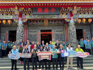 桃市民政局攜手宗教團體推動環保祭祀、以功代金及食享冰箱等政策，讓敬神心意延伸為照顧弱勢、守護環境的具體行動。