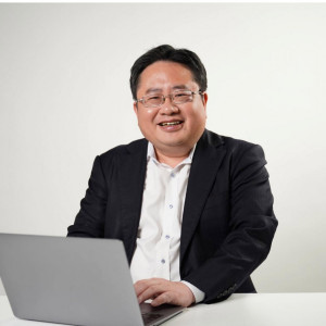 日裔資深媒體人矢板明夫。（圖／資料照片，圖源：翻攝自矢板明夫俱樂部Facebook）