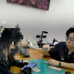 草屯分局與銀行協助女子勿再受騙。（草屯分局提供）