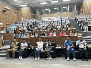 苗栗縣與南投縣府進行露營場域合法化輔導管理交流。（記者扶小萍攝）