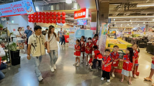青埔商圈攜手大全聯青埔店舉辦「小小店長體驗」。