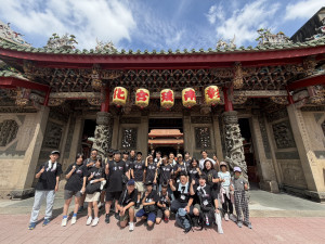 日本森青年會議所參訪團參訪南瑤宮等景點。圖／彰化市公所提供