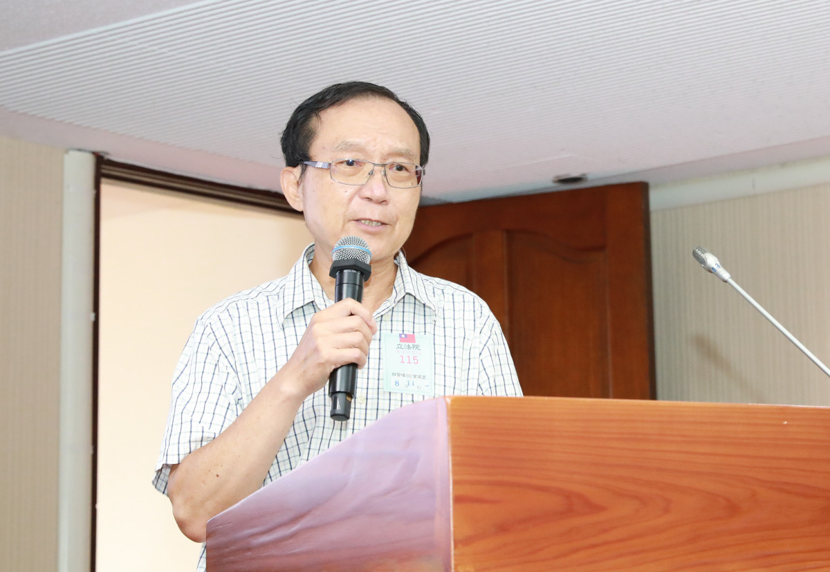 中華民國基層醫療協會理事長林應然表示,基層承接社區防疫第一線,需有清楚的篩檢流程、合理給付、轉診銜接及衛教支持。