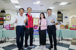 嘉義縣長翁章梁邀機關、企業及民眾優先採購身障機構秋節產品/嘉義縣府提供