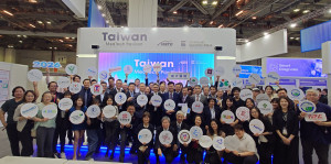 成大醫院團隊與國內醫療院所、智慧醫療廠商共同參與Medical Fair Asia 2026，展現臺灣智慧