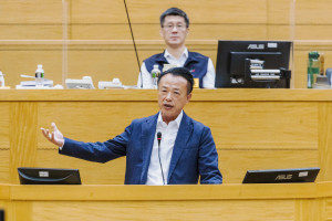 嘉義縣長翁章梁赴議會進行施政總報告，宣告2025至2035進入發展黃金十年／嘉義縣府提供