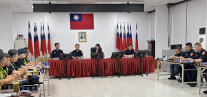 市警局主任秘書許淑貞親自坐鎮，共動員79名警力，並結合市府相關局處12名人員，展開聯合稽查。