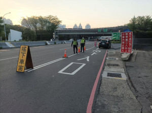 新竹市警察局針對轄內易壅塞路段、觀光景點周邊及國道交流道等重點區域，規劃交通疏導與管制勤務。