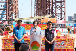 立委徐欣瑩出席台1線替代道路(118線-台68線)新闢工程上梁典禮。