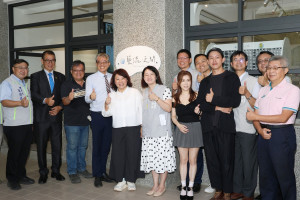 嘉義市蘭潭國中「藝流・之間」學美教室今天正式揭牌啟用／嘉義市府提供