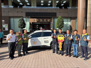 霧峰農會捐巡邏車。林重鎣