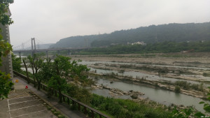 圖:石門水庫下游大漢溪沿線每年夏季皆奪走多條人命，消防局今年列為宣導的重要工作。(記者陳寶印攝)