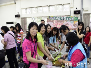 修平辦文化市集。林重鎣攝