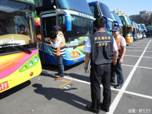 火燒車掀起重視大客車安檢　消保官查核學校及轉運站