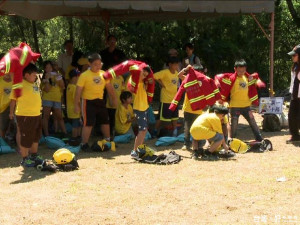 消防夏令營透過闖關遊戲 將防災觀念向下紮根