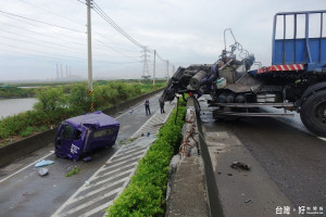 聯結車失控撞護欄車頭「分離」　駕駛送醫治療無大礙