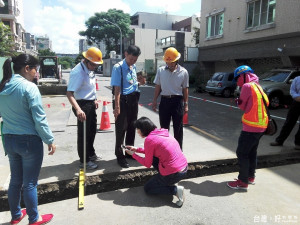 「106年度公共管線資料管理供應系統」計畫，臺南市政府連續4年獲內政部營建署全國最高補助。