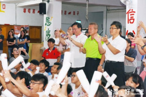 市長鄭文燦陪同我國跆拳道奧運選手莊佳佳家人觀賽。