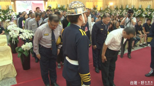 金山分局副分局長公祭　數百警送別