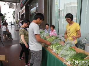 烏日米食文化節有農民市集。林重鎣攝