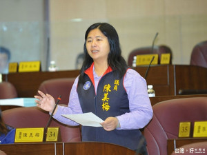 市議員陳美梅提出新設社區型圖書館、中路地區公共設施、土地徵收條例修正草案、慈文國中活動中心增設地下室停車場以及農業博覽會辦理進度等質詢事項