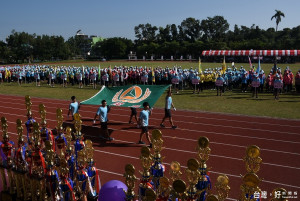 南投縣勞工運動大會有千餄選手參加。