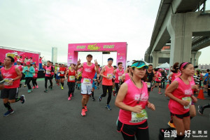 2016權民路跑再開紅盤，移師大台北都會公園強勢開跑。