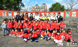 鄭市長表示，預計開辦9所非營利幼兒園能在期程內完成，達成幼兒照顧平價化、普及化的目標。 