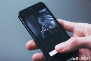 Uber的最新功能因可追蹤乘客下車5分鐘以內的行蹤，引發侵犯隱私的質疑。（圖／資料照片）