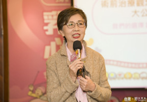 TBCA社團法人中華民國乳癌病友協會秘書長林葳婕呼籲，術前治療可望改寫病友姐妹需面臨乳房切除命運。