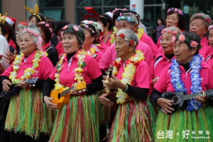 嘉義縣家庭教育中心105年度「樂齡學習中心成果展」