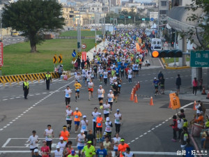 竹市城市馬拉松 吸引上萬跑者參加